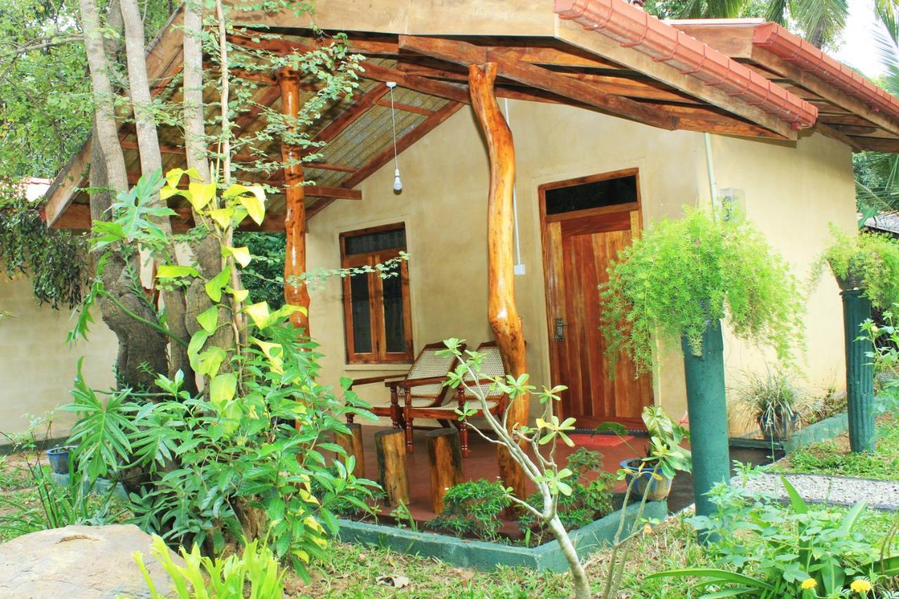 Joshua'S Cottage Szigirija Kültér fotó